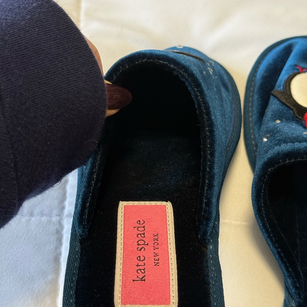 WOT- Kate Spade Blue velvet,Jolie Penguin Embroidered Slippers. 8.5 - Picture 6 of 6
